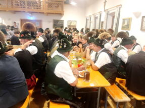 1Greimhartinger Trachtler