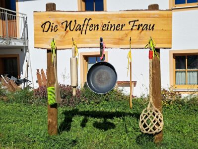 1Waffen der Frau
