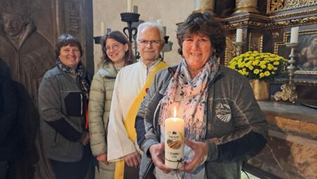 20241025_zum Dank Kerze auf die Fraueninsel gebracht