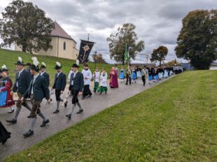 28c7eedc-b5d6-4937-b379-6130b85bd4ef