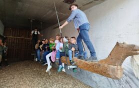 Kirtafest_2024_Beim_Kirtahutschn