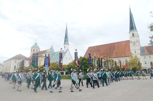 k-Kirchenzug Kapellplatz 2
