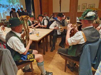 20241116_203842_bearb.