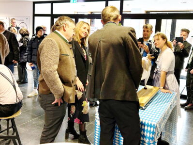 43732ffc-26f0-447c-98d7-70f166a1a337