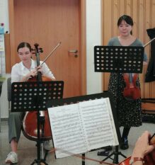 Solistinnen Adriana Schulbert und Shoko Murakami