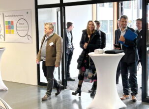 b76349ce-41b0-40e1-b56e-e32fea0b5803