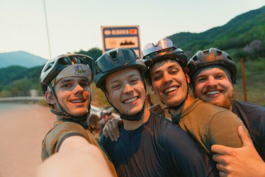 4 Priener auf Asien-Radtour