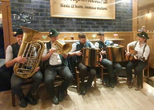 20250126_200403_mk HelAmb