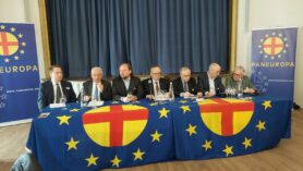 20250323_105422 Podium hk