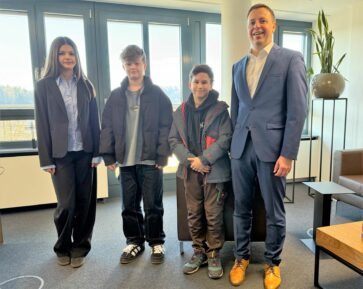 2025-063 Girls Day im Rathaus_klein