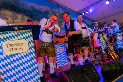 Kieferer-Bierzelt-DrederMusi_TB-88