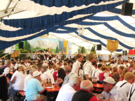 01-Jungbauerschaft 2005 Festzelt