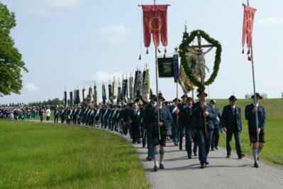 Bild 1_Wallfahrtszug_P1000323