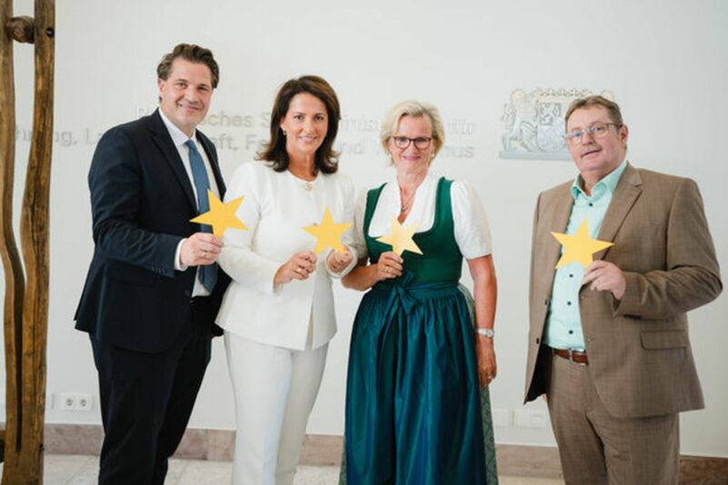 tmpimageup_PsjKvX_klein