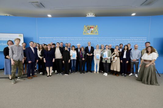 20250728_10_00115-CB3_3054_klein