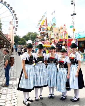 1Aktive Dirndl