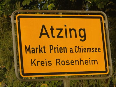 1Ortsschild Atzing