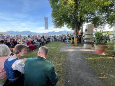 627f2b2a-dec3-45a2-93d3-f07fd9f48538