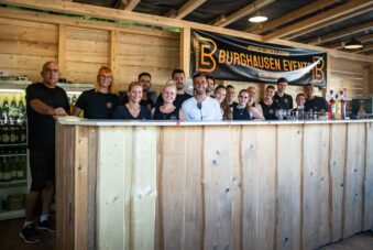 PM 175 Helmbrecht-Biergarten Team Gastro Foto Fuchs