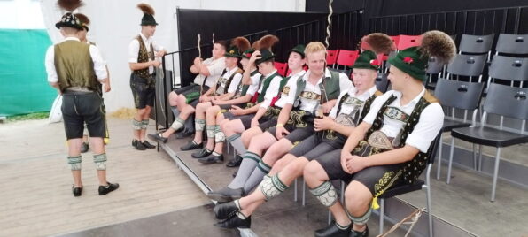 c8eabc30-8f5f-442a-ba3c-d317d828e75a