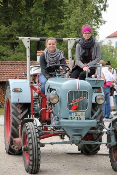 1FLM_Glentleiten_Bartenschlager_Traktorenkorso1