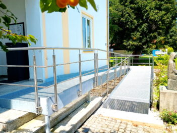 2025.08.06_Bücherei, Barrierefeier Zugang