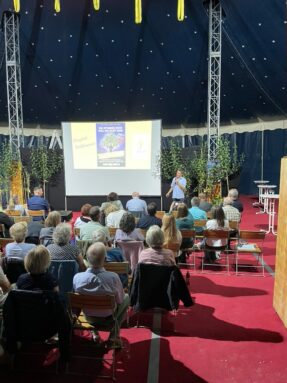 3CF376AB-F050-4EBA-B6EE-36E57CE2A277