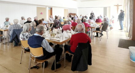 1Begrüßung Pfarrer