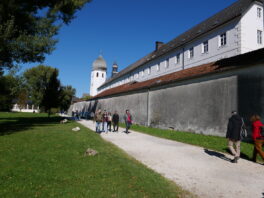 1Kloster