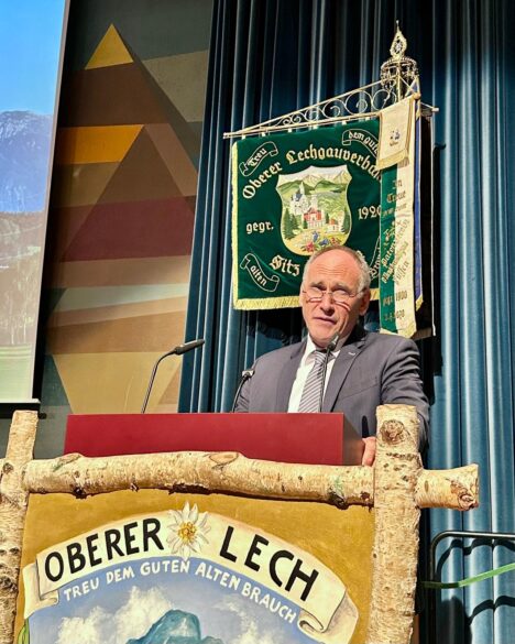 f323bb8d-f561-482d-a950-4828fabc173b