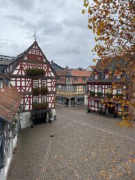 B1C04A07-7E22-41AE-AC03-641133E80359