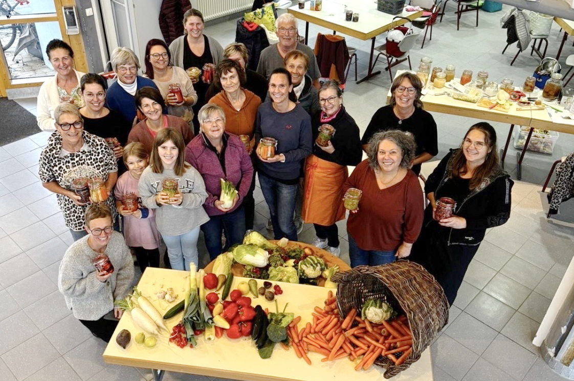 Fermentationskurs-der-Eggst-tter-Frauen