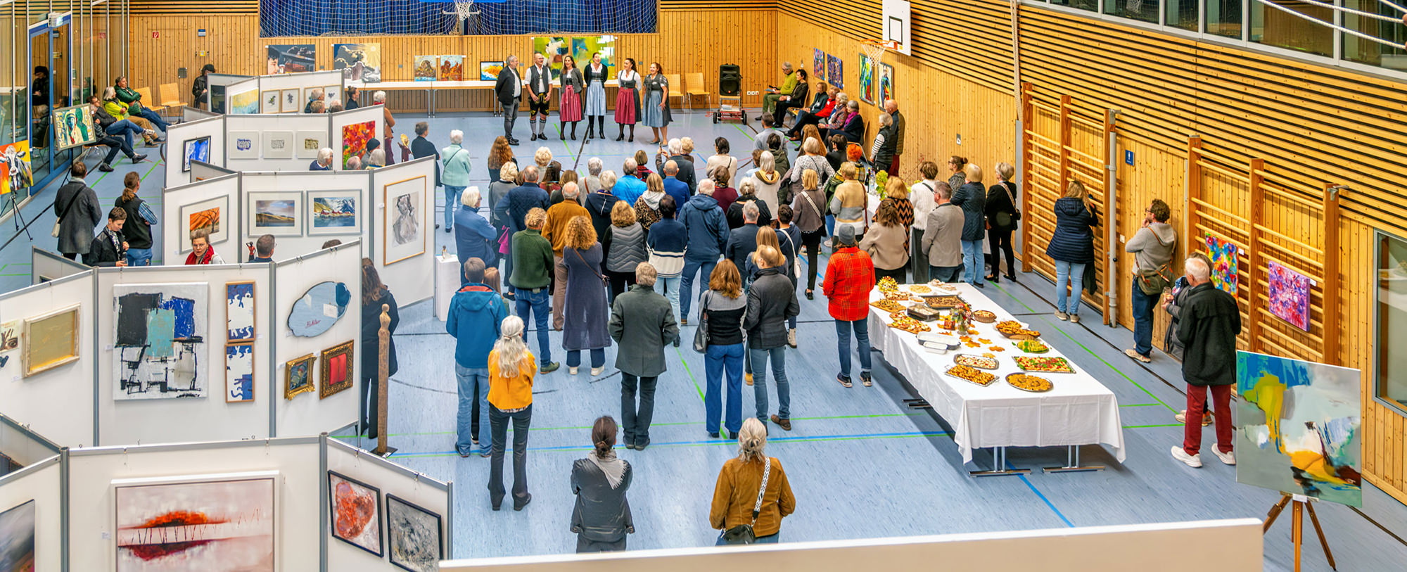 25-Jahre-Samerberger-K-nstlerkreis-Jubil-umsausstellung-voller-Farbe-Vielfalt-und-Leidenschaft