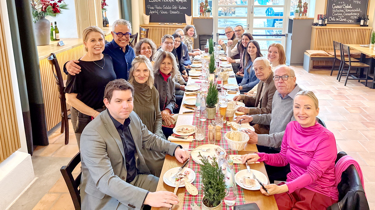 ro-pressestammtisch-im-lok-1858