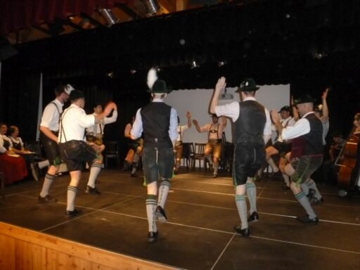 Schulung Vorplattler- und VortänzerInnen - Plattlerprobe