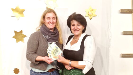 1Melanie Poppe - Rosi Hell