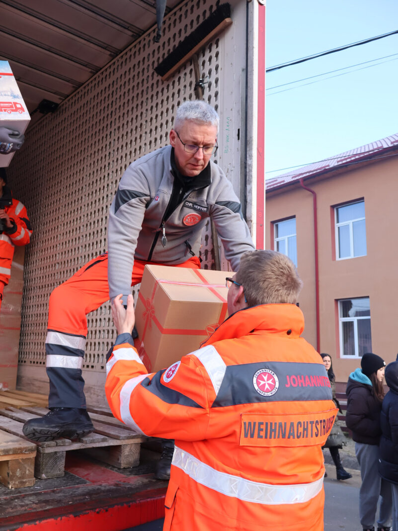 251205 - Weihnachtstrucker_Ehrenamt_Catharina_Weißenborn