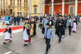 BegruessungKoeniginSchweden-16