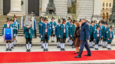 BegruessungKoeniginSchweden-28