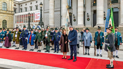 BegruessungKoeniginSchweden-29