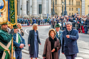 BegruessungKoeniginSchweden-39