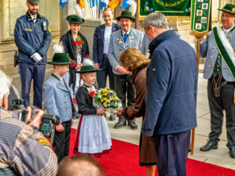 BegruessungKoeniginSchweden-41