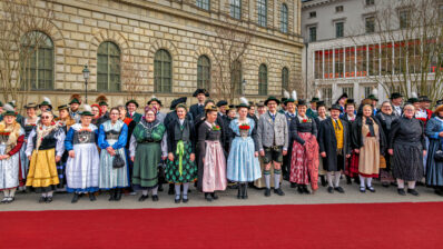 BegruessungKoeniginSchweden-49