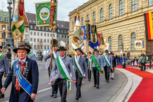 BegruessungKoeniginSchweden-62