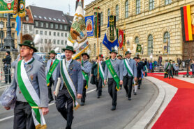 BegruessungKoeniginSchweden-63