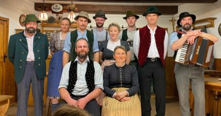 Bild 1 Theatergruppe