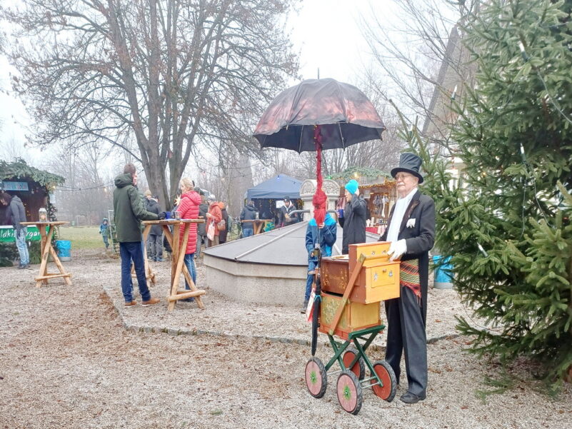 ChristkindlmÜOrtsmittDrehorg12.25