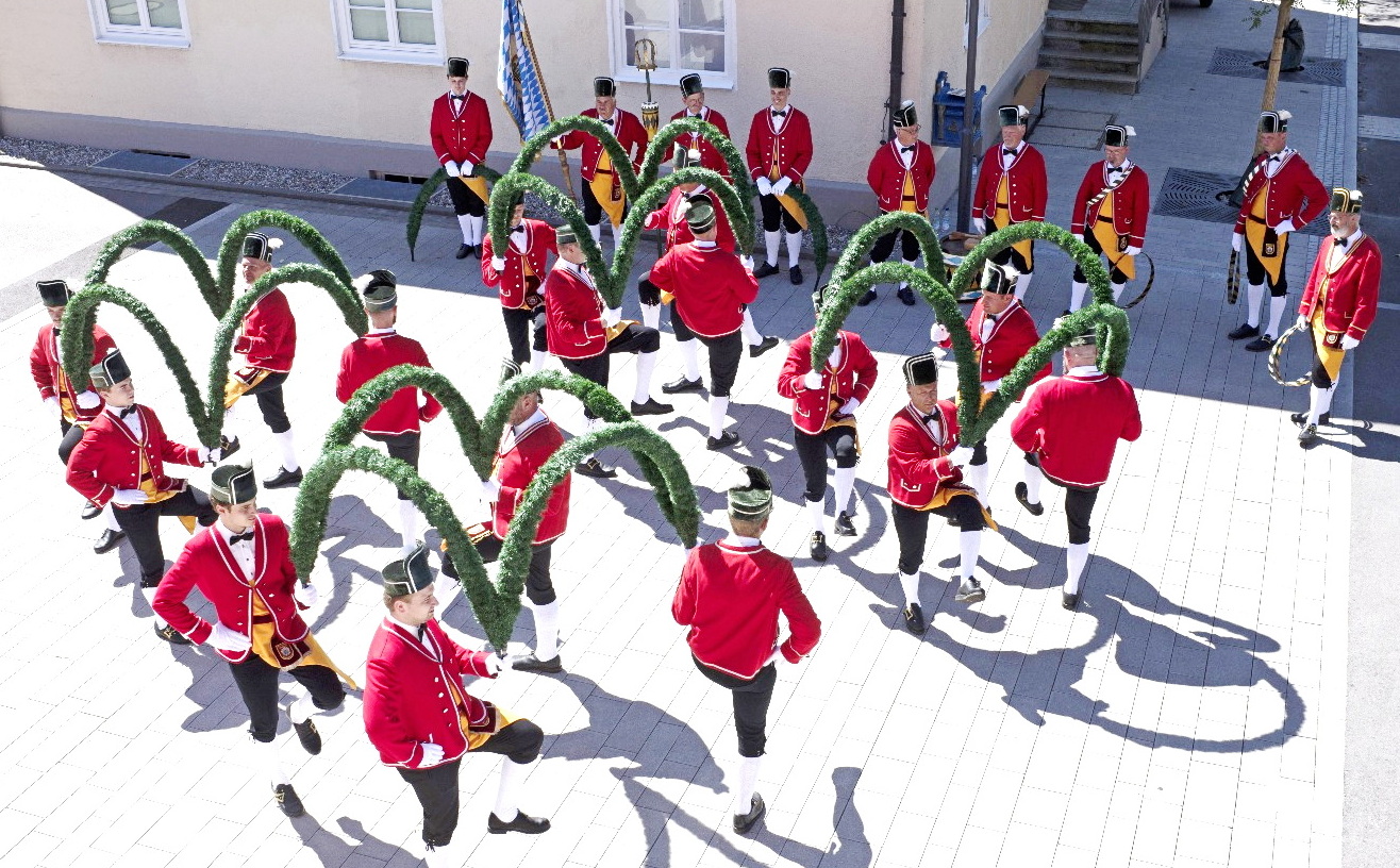 Kolbermoorer-Sch-ffler-tanzen-wieder