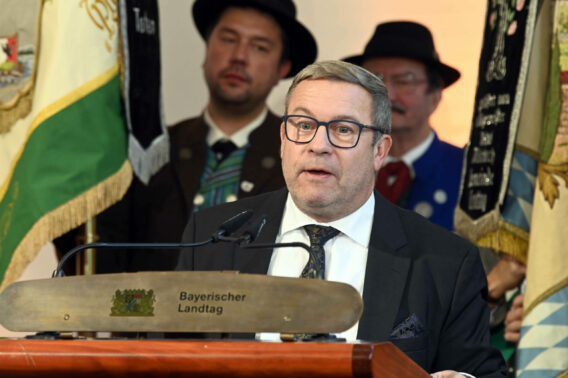 München:
Bayerischer Verfassungstag
Prof. Klaus Wolf