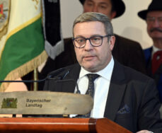 München:
Bayerischer Verfassungstag
Prof. Klaus Wolf